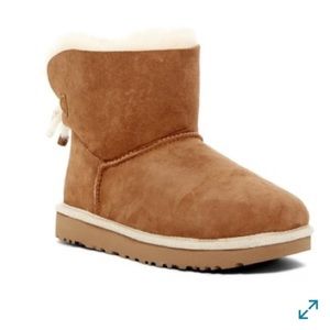 ISO ANY!Real Ugg’s please comment willing to trade